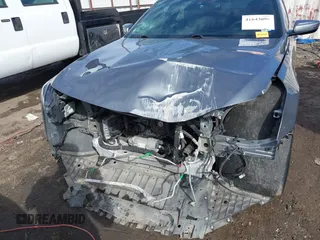 2019 Cadillac CT6 Luxury AWD z VIN 1G6KB5RS6KU117472, wystawiony jako IAAI lot #41643096 z przebiegiem 80 183 mil mil oraz . Historia ofert i sprzedaży dostępna na DreamBid. Obrazek 6.
