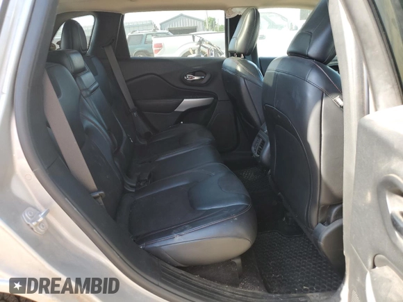 2017 Jeep Cherokee Trailhawk z VIN 1C4PJMBSXHW616640, wystawiony jako Copart lot #56380655 z przebiegiem 139 515 mil mil oraz Szkoda całkowita • Salvage title. Historia ofert i sprzedaży dostępna na DreamBid. Obrazek 11.