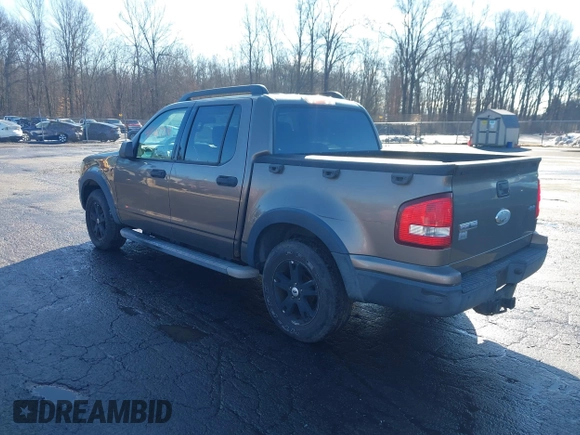 2007 Ford Explorer Sport Trac XLT z VIN 1FMEU51837UA07132, wystawiony jako IAAI lot #41681958 z przebiegiem 146 716 mil mil oraz . Historia ofert i sprzedaży dostępna na DreamBid. Obrazek 3.