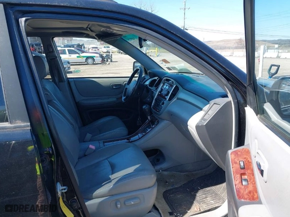 2006 Toyota Highlander Hybrid with VIN JTEEW21A660011869, listed as a IAAI auction lot 41748654 with 240,502 mi miles. Bid and sale history available at carsss.com. Image 5.