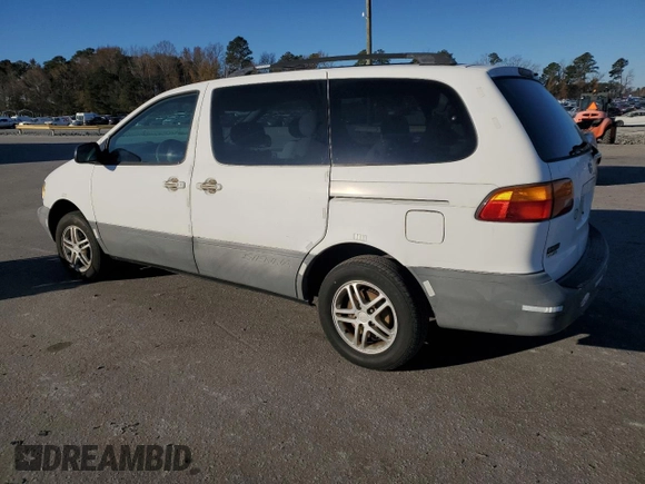 2000 Toyota Sienna LE with VIN 4T3ZF13C5YU201708, listed as a Copart auction lot 83924024 with 219,940 mi miles and Salvage Title. Bid and sale history available at DreamBid. Image 2.