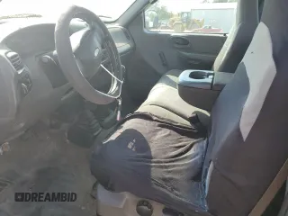 2003 Ford F-150 XL с VIN 1FTRF18213NB70120, выставлен на аукционе Copart как лот 72227114 с пробегом Не указан миль и Чистый • Clean title. История ставок и продаж доступна на DreamBid. Изображение 7.