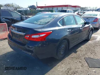 2016 Nissan Altima SR with VIN 1N4AL3AP3GC231742, listed as a IAAI auction lot 41892232 with 97,183 mi miles and . Bid and sale history available at carsss.com. Image 4.