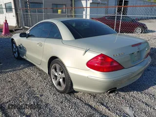 2005 Mercedes-Benz SL with VIN WDBSK76F45F101178, listed as a IAAI auction lot 42016738 with 117,752 mi miles and . Bid and sale history available at DreamBid. Image 3.