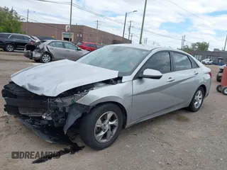 2021 Hyundai Elantra SE с VIN 5NPLL4AG8MH021582, выставлен на аукционе IAAI как лот 42288396 с пробегом 93 522 миль миль и . История ставок и продаж доступна на DreamBid. Изображение 2.