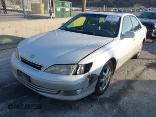 2001 Lexus ES with VIN JT8BF28G210299821, listed as a IAAI auction lot 41539064 with 248,063 mi miles. Bid and sale history available at carsss.com. Image 18.