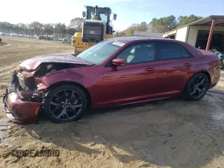 2021 Chrysler 300 with VIN 2C3CCABT2MH590516, listed as a Copart auction lot 81462084 with 17,780 mi miles and Salvage Title. Bid and sale history available at carsss.com. Image 1.