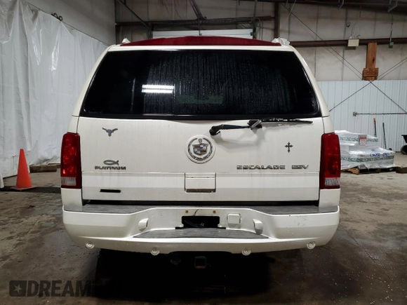 2005 Cadillac Escalade ESV z VIN 3GYFK66N95G172728, wystawiony jako Copart lot #50404715 z przebiegiem 139 546 mil mil oraz Szkody całkowita. Historia ofert i sprzedaży dostępna na DreamBid. Obrazek 6.