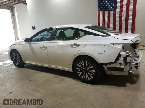 2025 Nissan Altima SV with VIN 1N4BL4DV4SN377553, listed as a Copart auction lot 53980035 with 1,566 mi miles and Clean Title. Bid and sale history available at DreamBid. Image 2.