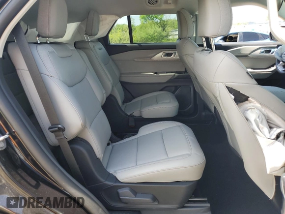 2025 Ford Explorer Active z VIN 1FMUK8DH1SGB27047, wystawiony jako Copart lot #56142875 z przebiegiem 1 699 mil mil oraz Szkoda całkowita • Salvage title. Historia ofert i sprzedaży dostępna na DreamBid. Obrazek 11.