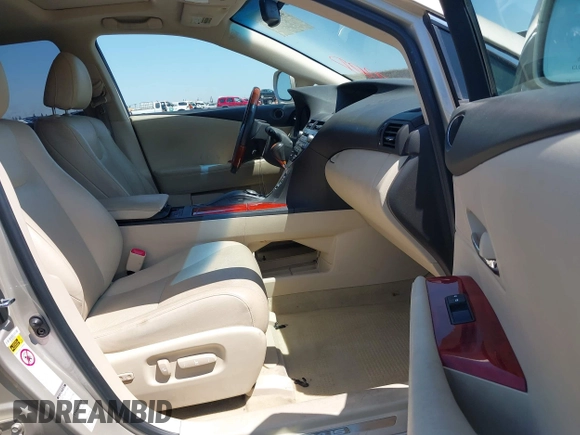 2012 Lexus RX 350 с VIN JTJBK1BA8C2017701, выставлен на аукционе IAAI как лот 42620430 с пробегом 123 554 миль миль и . История ставок и продаж доступна на DreamBid. Изображение 5.