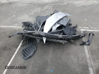 2025 Toyota Camry LE z VIN 4T1DAACK0SU073104, wystawiony jako Copart lot #51095855 z przebiegiem 10 976 mil mil oraz Szkoda całkowita • Salvage title. Historia ofert i sprzedaży dostępna na DreamBid. Obrazek 12.