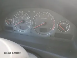 2004 Volvo V70 с VIN YV1SJ59H242410833, выставлен на аукционе Copart как лот 44961915 с пробегом Не указан миль и Списание • Salvage title. История ставок и продаж доступна на DreamBid. Изображение 9.