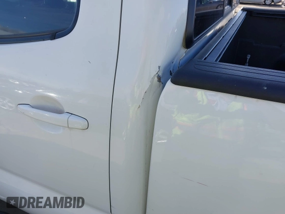 2015 Toyota Tacoma PreRunner with VIN 3TMKU4HN6FM044238, listed as a IAAI auction lot 41534623 with 196,490 mi miles and . Bid and sale history available at DreamBid. Image 17.