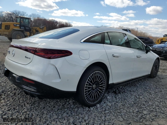2022 Mercedes-Benz EQS with VIN W1KCG4EB7NA011921, listed as a Copart auction lot 47494024 with 0 mi miles. Bid and sale history available at carsss.com. Image 3.