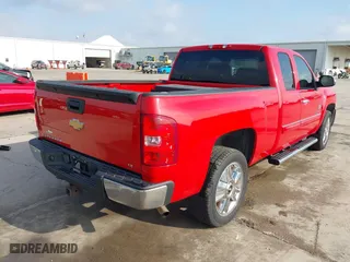 2013 Chevrolet Silverado 1500 LT with VIN 1GCRCSE05DZ286934, listed as a IAAI auction lot 41522331 with 152,077 mi miles. Bid and sale history available at carsss.com. Image 4.