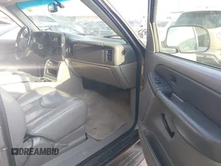 2003 GMC Yukon SLT with VIN 1GKEC13Z43R163266, listed as a IAAI auction lot 41540592 with 173,804 mi miles. Bid and sale history available at carsss.com. Image 5.