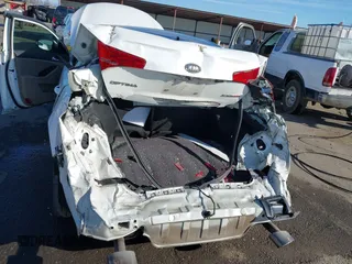 2011 Kia Optima EX with VIN KNAGN4A60B5163017, listed as a IAAI auction lot 41277968 with 185,012 mi miles and . Bid and sale history available at carsss.com. Image 6.