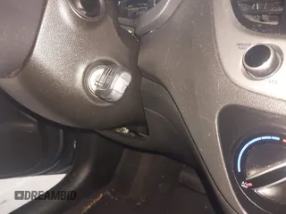 2020 Hyundai Accent SE z VIN 3KPC24A69LE107139, wystawiony jako IAAI lot #42256857 z przebiegiem 107 940 mil mil oraz . Historia ofert i sprzedaży dostępna na DreamBid. Obrazek 11.