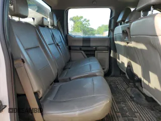 2017 Ford F-350 Platinum z VIN 1FT8W3B60HEC88640, wystawiony jako Copart lot #52675005 z przebiegiem 64 785 mil mil oraz Czysty tytuł • Clean title. Historia ofert i sprzedaży dostępna na DreamBid. Obrazek 10.