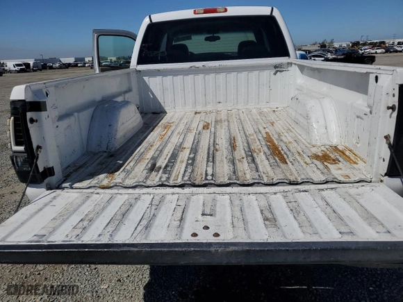 2003 Chevrolet Silverado 2500HD LS with VIN 1GCHK23U83F256329, listed as a Copart auction lot 50202185 with 198,365 mi miles and Salvage Title. Bid and sale history available at carsss.com. Image 10.