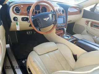 2007 Bentley Continental GT z VIN SCBDR33W47C049478, wystawiony jako Copart lot #82383414 z przebiegiem 30 493 mil mil oraz Szkoda całkowita • Salvage title. Historia ofert i sprzedaży dostępna na DreamBid. Obrazek 8.