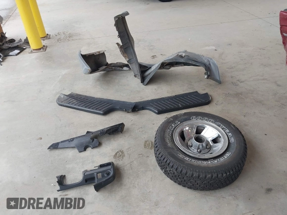 1994 Ford F-150 with VIN 1FTDF15Y0RLA09085, listed as a IAAI auction lot 42381949 with Not provided miles and . Bid and sale history available at DreamBid. Image 11.