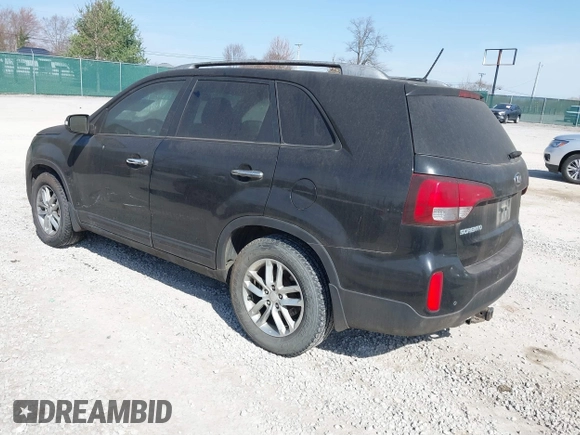 2014 Kia Sorento LX with VIN 5XYKT4A73EG482046, listed as a IAAI auction lot 41811727 with 157,845 mi miles and . Bid and sale history available at carsss.com. Image 3.