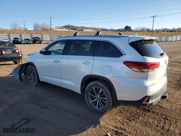 2017 Toyota Highlander XLE with VIN 5TDJZRFH8HS420884, listed as a Copart auction lot 42824885 with 168,163 mi miles and Salvage Title. Bid and sale history available at carsss.com. Image 2.