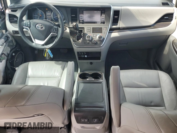 2018 Toyota Sienna XLE Auto Access Seat with VIN 5TDYZ3DC4JS903412, listed as a Copart auction lot 62653285 with 111,939 mi miles and Salvage title. Bid and sale history available at DreamBid. Image 8.