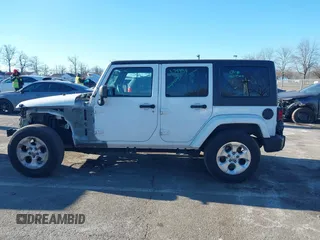 2013 Jeep Wrangler Unlimited Sahara with VIN 1C4BJWEG3DL658530, listed as a IAAI auction lot 41421006 with 115,321 mi miles and . Bid and sale history available at DreamBid. Image 15.