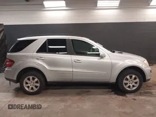 2006 Mercedes-Benz M 350 with VIN 4JGBB86E56A083539, listed as a IAAI auction lot 42172585 with 130,514 mi miles and . Bid and sale history available at DreamBid. Image 13.