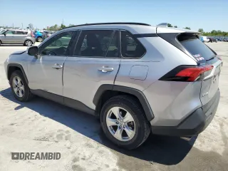 2019 Toyota RAV4 XLE with VIN JTMW1RFV3KD038428, listed as a Copart auction lot 53186505 with 60,927 mi miles and Salvage Title. Bid and sale history available at carsss.com. Image 2.