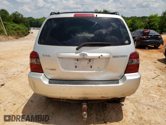 2005 Toyota Highlander with VIN JTEEP21A750111748, listed as a Copart auction lot 57151765 with 324,870 mi miles and Clean Title. Bid and sale history available at DreamBid. Image 6.