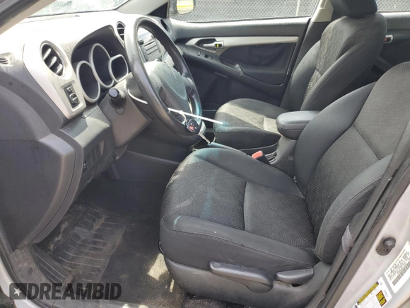 2010 Pontiac Vibe 1SA z VIN 5Y2SP6E86AZ413513, wystawiony jako Copart lot #58741375 z przebiegiem 284 616 mil mil oraz Czysty tytuł • Clean title. Historia ofert i sprzedaży dostępna na DreamBid. Obrazek 7.