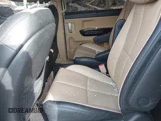 2018 Kia Sedona SX-L with VIN KNDME5C13J6394046, listed as a IAAI auction lot 41376967 with 178,447 mi miles. Bid and sale history available at carsss.com. Image 8.