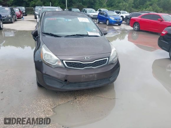 2013 Kia Rio EX с VIN KNADN4A33D6125111, выставлен на аукционе IAAI как лот 42488963 с пробегом 157 357 миль миль и . История ставок и продаж доступна на DreamBid. Изображение 6.