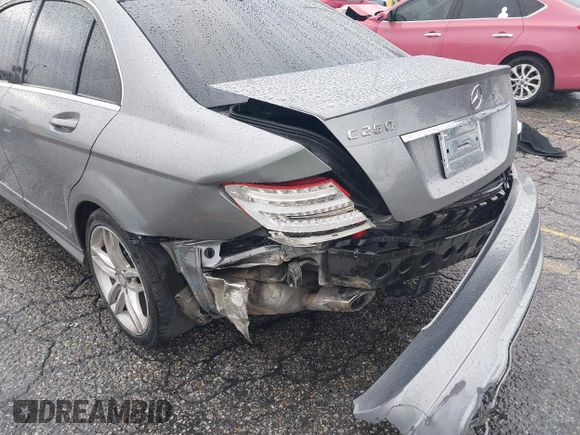 2014 Mercedes-Benz C 250 Sport с VIN WDDGF4HBXEG253583, выставлен на аукционе IAAI как лот 42189407 с пробегом 134 896 миль миль и . История ставок и продаж доступна на DreamBid. Изображение 6.
