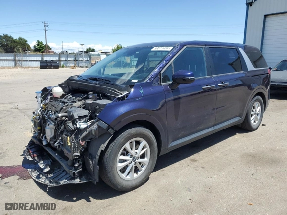 2022 Kia Carnival LXS with VIN KNDNB4H3XN6173633, listed as a Copart auction lot 59871484 with 21,822 mi miles and Salvage Title. Bid and sale history available at carsss.com. Image 1.
