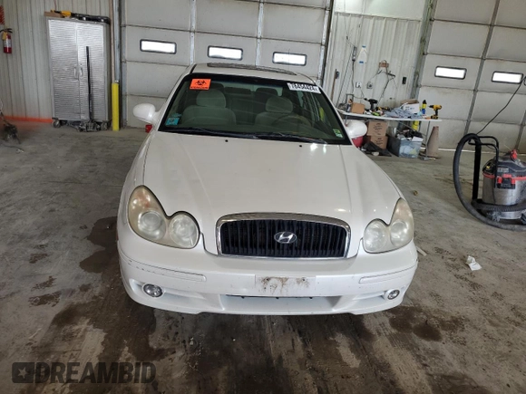 2002 Hyundai Sonata with VIN KMHWF25HX2A716609, listed as a Copart auction lot 78454424 with 283,736 mi miles and Clean Title. Bid and sale history available at carsss.com. Image 5.