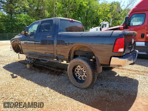 2015 Ram 2500 Tradesman z VIN 3C6UR5CL1FG667486, wystawiony jako Copart lot #57607355 z przebiegiem 43 716 mil mil oraz Szkoda całkowita • Salvage title. Historia ofert i sprzedaży dostępna na DreamBid. Obrazek 2.