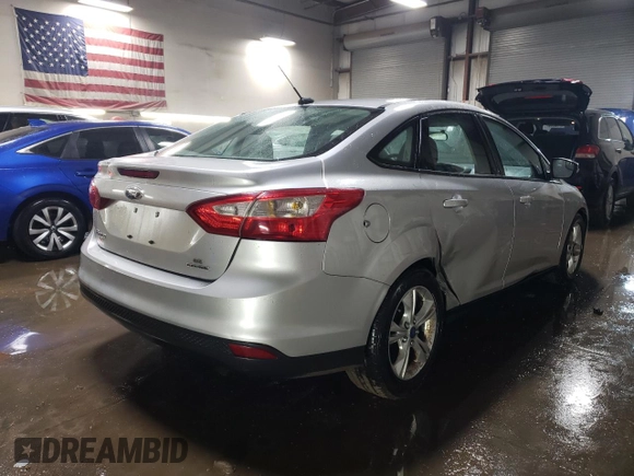2014 Ford Focus SE with VIN 1FADP3F20EL164495, listed as a Copart auction lot 48121345 with 125,193 mi miles and Salvage Title. Bid and sale history available at carsss.com. Image 3.