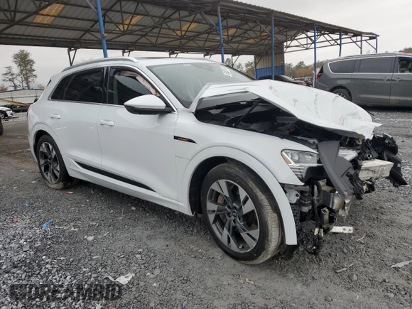 2021 Audi e-tron Premium Plus with VIN WA1LAAGE7MB015990, listed as a Copart auction lot 85205754 with 37,070 mi miles and Salvage Title. Bid and sale history available at DreamBid. Image 4.