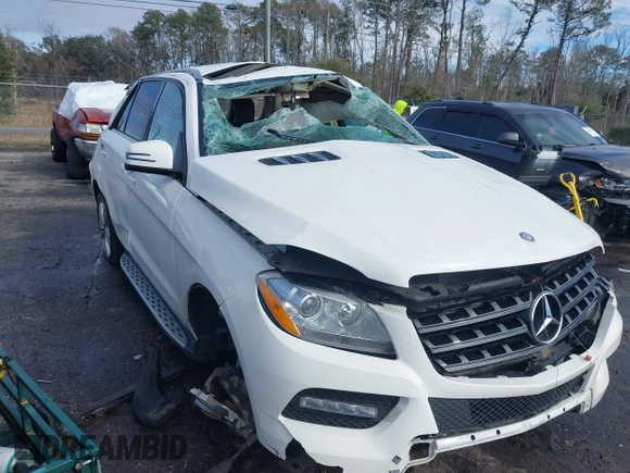 2014 Mercedes-Benz M 350 z VIN 4JGDA5HB6EA371436, wystawiony jako IAAI lot #41400125 z przebiegiem 153 841 mil mil oraz . Historia ofert i sprzedaży dostępna na DreamBid. Obrazek 6.