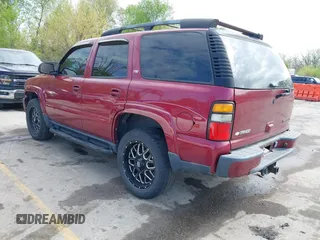 2005 Chevrolet Tahoe LT с VIN 1GNEK13T05R236749, выставлен на аукционе IAAI как лот 42070371 с пробегом 215 428 миль миль и . История ставок и продаж доступна на DreamBid. Изображение 3.