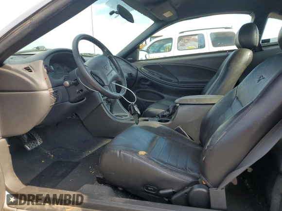 2004 Ford Mustang GT Deluxe with VIN 1FAFP42X74F208831, listed as a Copart auction lot 62903735 with 44,279 mi miles and Clean title. Bid and sale history available at DreamBid. Image 7.