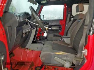 2008 Jeep Wrangler X z VIN 1J4FA24188L650933, wystawiony jako Copart lot #60603225 z przebiegiem 121 682 mil mil oraz Szkoda całkowita • Salvage title. Historia ofert i sprzedaży dostępna na DreamBid. Obrazek 7.