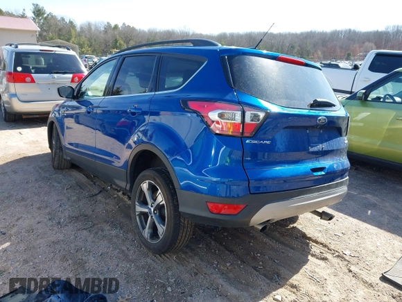 2017 Ford Escape SE z VIN 1FMCU0G95HUB75348, wystawiony jako IAAI lot #41790288 z przebiegiem 55 129 mil mil oraz . Historia ofert i sprzedaży dostępna na DreamBid. Obrazek 3.
