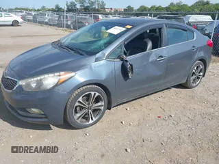 2014 Kia Forte EX with VIN KNAFZ4A81E5155465, listed as a IAAI auction lot 40162752 with 159,502 mi miles. Bid and sale history available at carsss.com. Image 2.