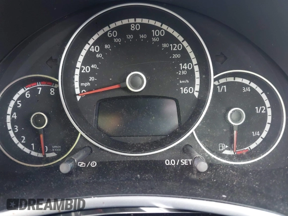 2013 Volkswagen Beetle 2.5L w/Sun/Sound/Nav с VIN 3VWJP7AT7DM677581, выставлен на аукционе IAAI как лот 42429868 с пробегом Не указан миль и . История ставок и продаж доступна на DreamBid. Изображение 16.